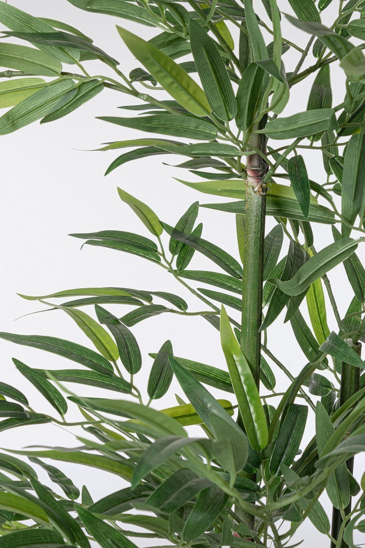 Pianta "Bamboo" con vaso in plastica nero, foglie in tessuto di raso